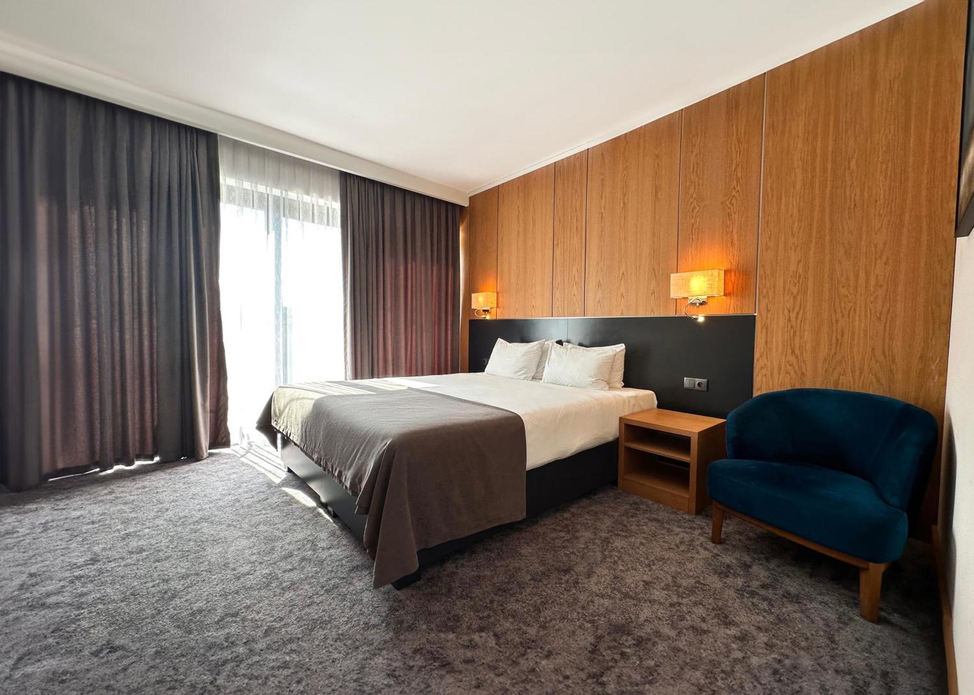 Gazda Hotel&Restaurant - Self Chek-In Jesenice  ภายนอก รูปภาพ