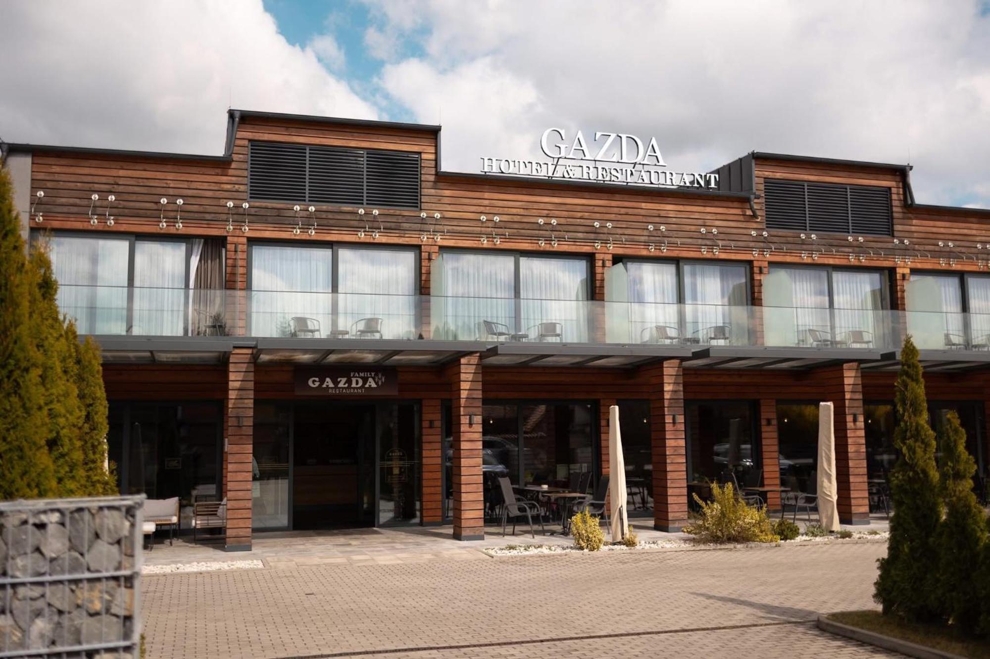 Gazda Hotel&Restaurant - Self Chek-In Jesenice  ภายนอก รูปภาพ