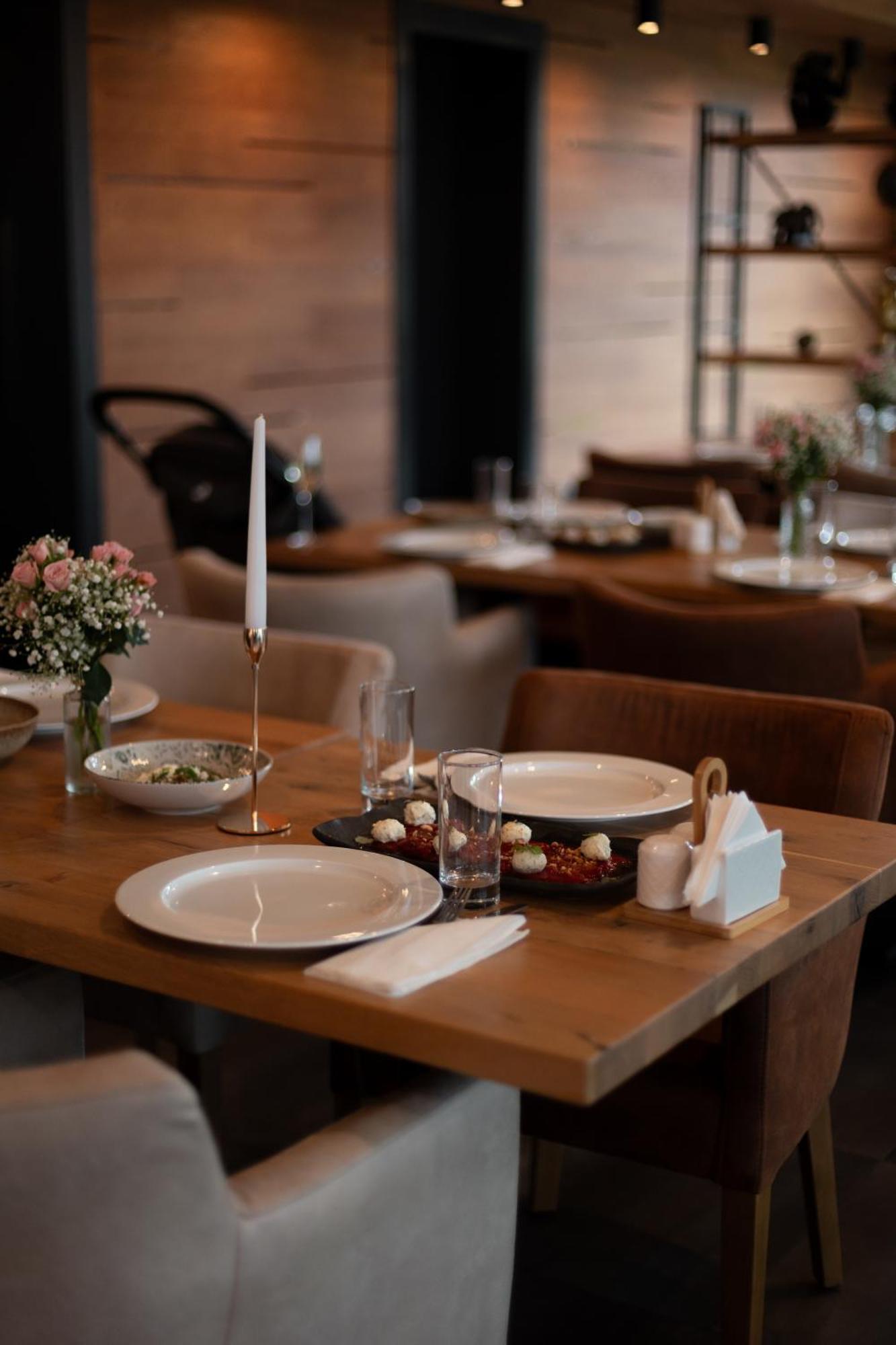 Gazda Hotel&Restaurant - Self Chek-In Jesenice  ภายนอก รูปภาพ