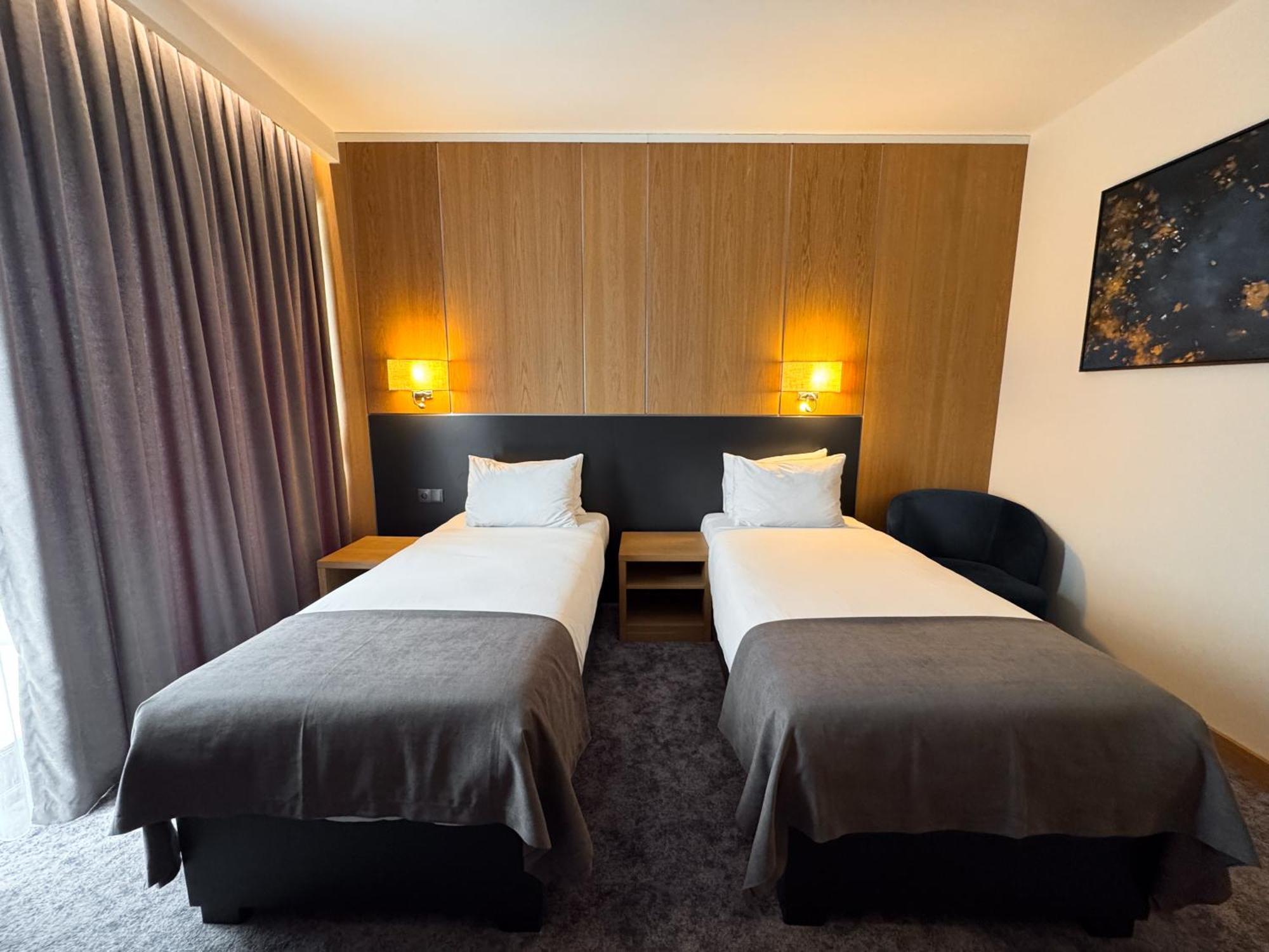 Gazda Hotel&Restaurant - Self Chek-In Jesenice  ภายนอก รูปภาพ