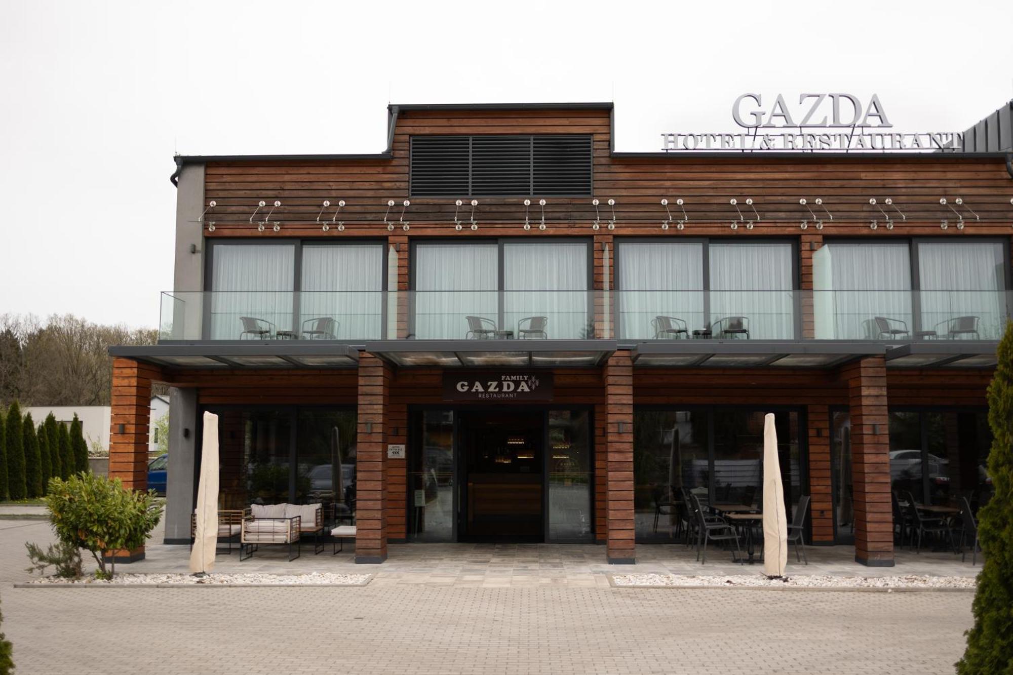 Gazda Hotel&Restaurant - Self Chek-In Jesenice  ภายนอก รูปภาพ