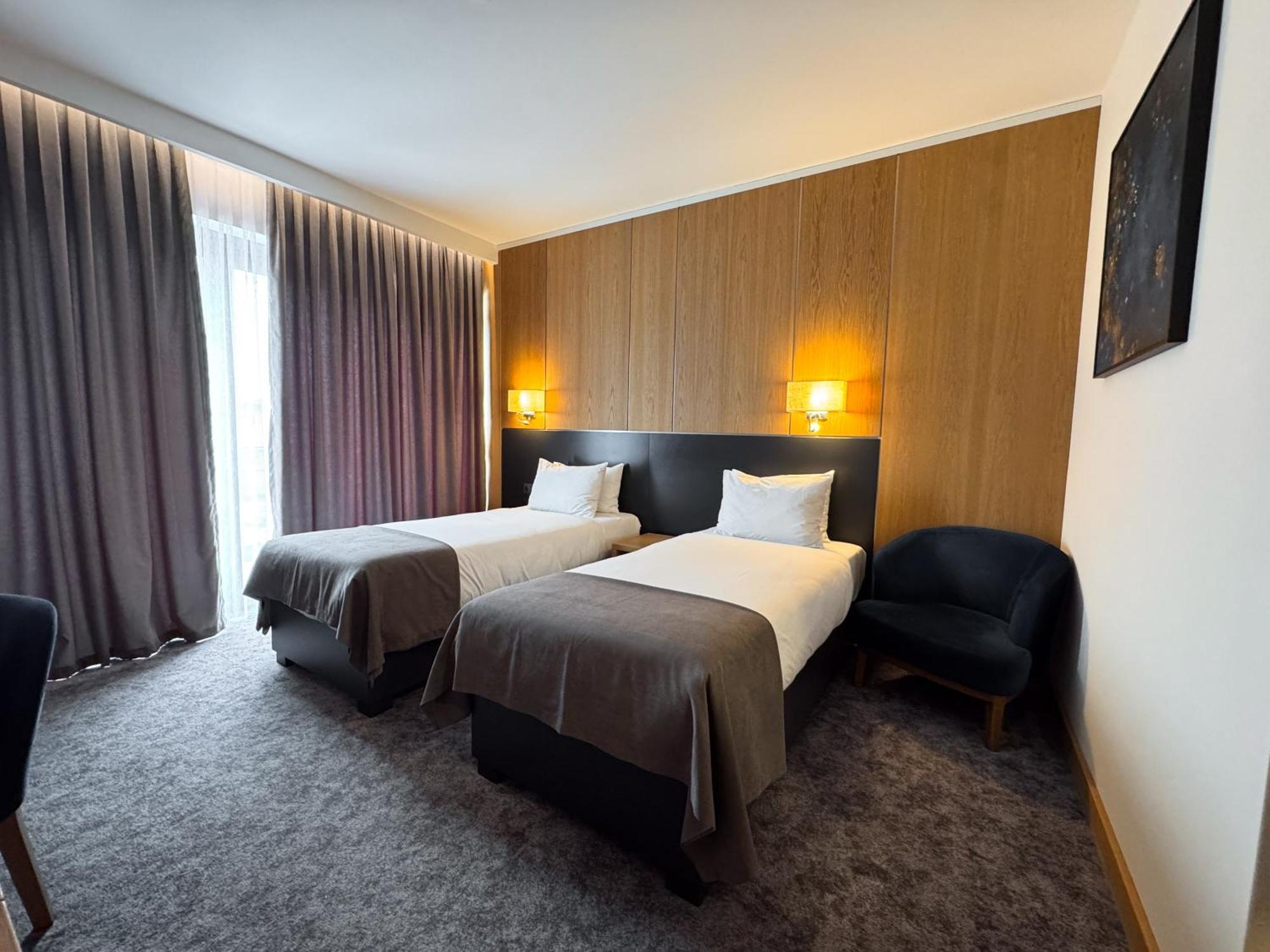 Gazda Hotel&Restaurant - Self Chek-In Jesenice  ภายนอก รูปภาพ