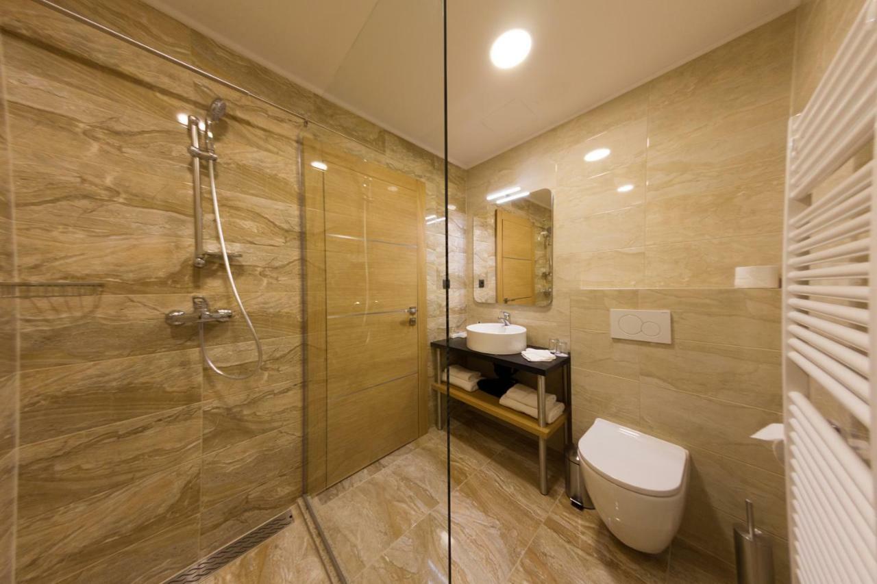 Gazda Hotel&Restaurant - Self Chek-In Jesenice  ภายนอก รูปภาพ